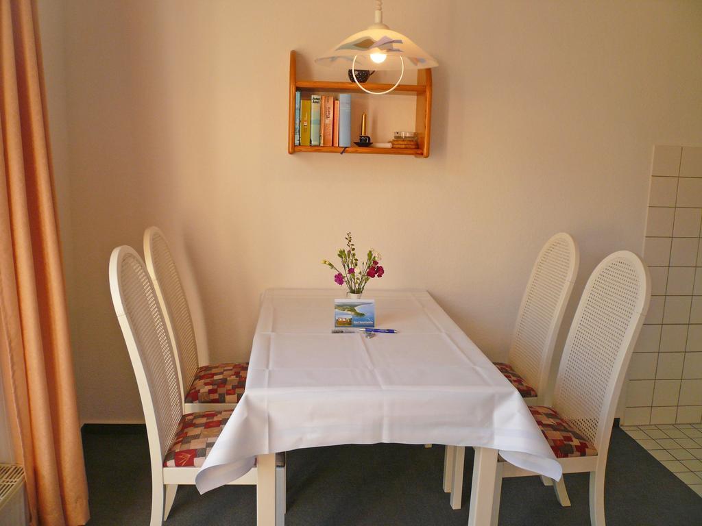 Haus Seeschwalbe Ferienwohnungen Goehren  Værelse billede